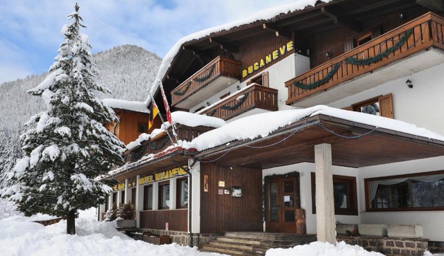 Hotel Bucaneve