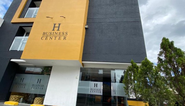 Hotel Business Center