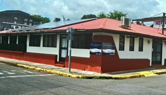 Hotel Cañas