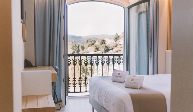 Hotel Candor
