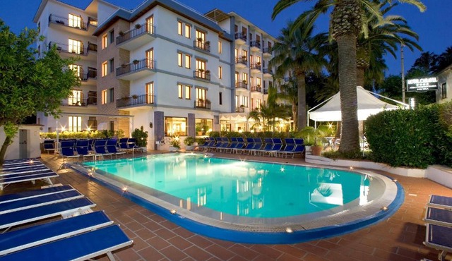 Hotel Caravel