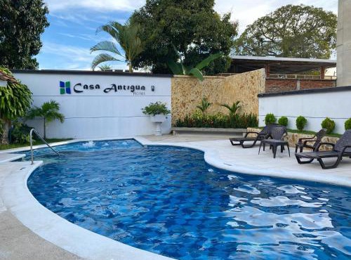 Hotel Casa Antigua Buga
