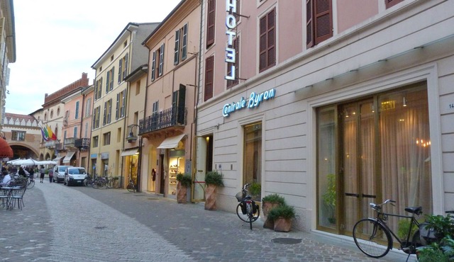 Hotel Centrale Byron