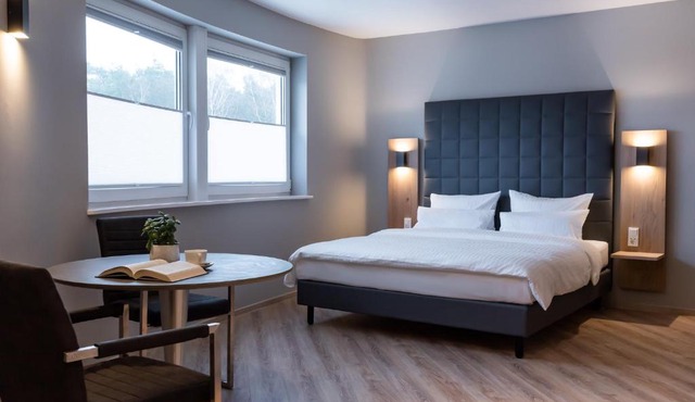Hotel Circle Inn - Closest to Air Base