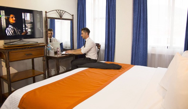 Hotel Ciros