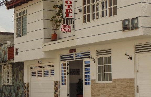 Hotel Ciudad Señora Buga