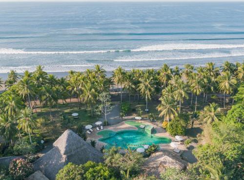 Hotel Clandestino beach