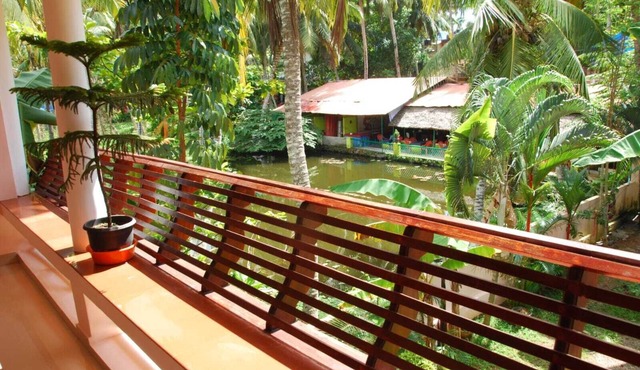 HOTEL COCO BECH KOVALAM AYURVEDIC RESORT