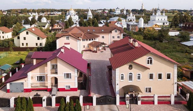 Hotel Complex Teatralny