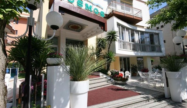 Hotel Cosmos