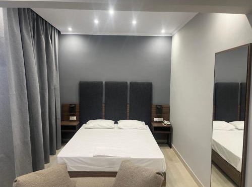 Hotel Costis