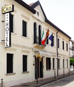 Hotel Cris