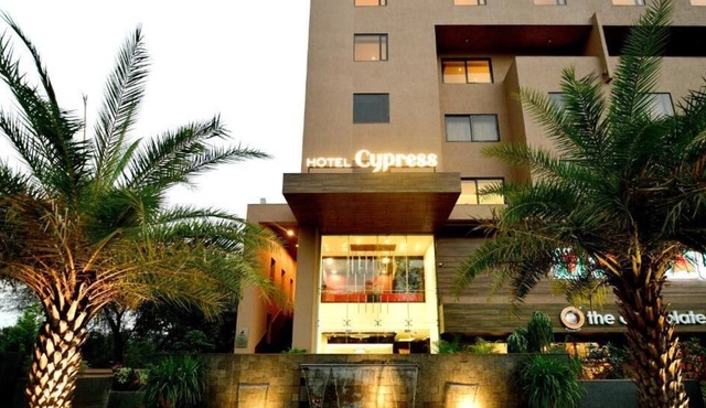 HOTEL CYPRESS
