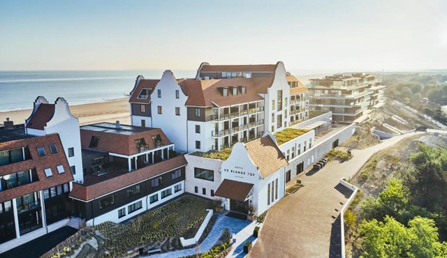 Hotel de Blanke Top