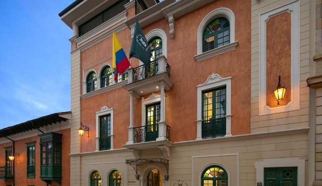 Hotel De La Opera