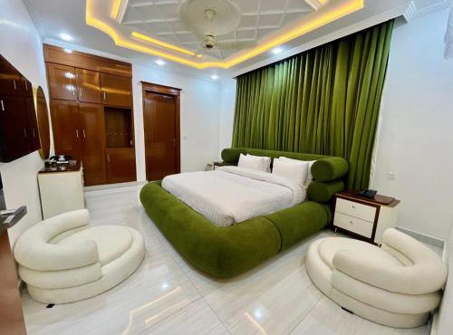 Hotel DE Smart Multan