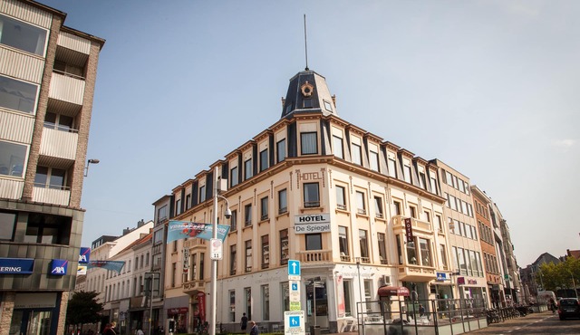 Hotel De Spiegel