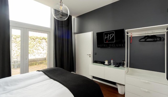 Hotel Deluxe