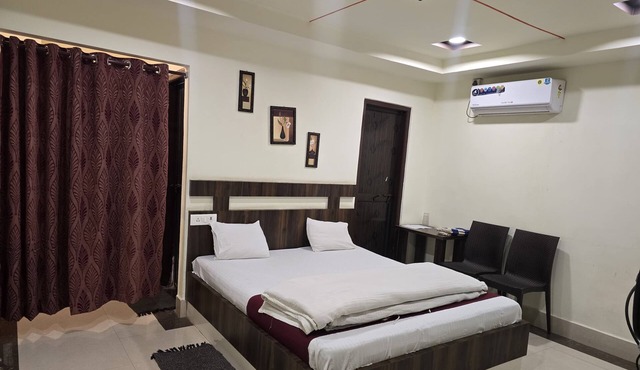 Hotel Devraj