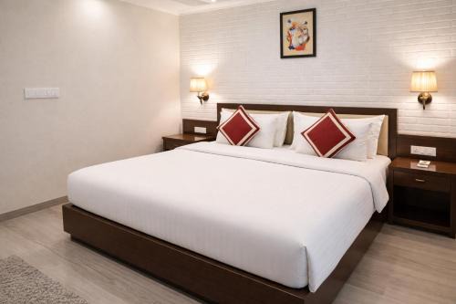 Hotel Diplomat Residency