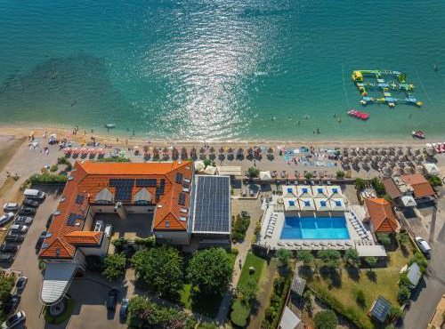 Hotel Dobrovit