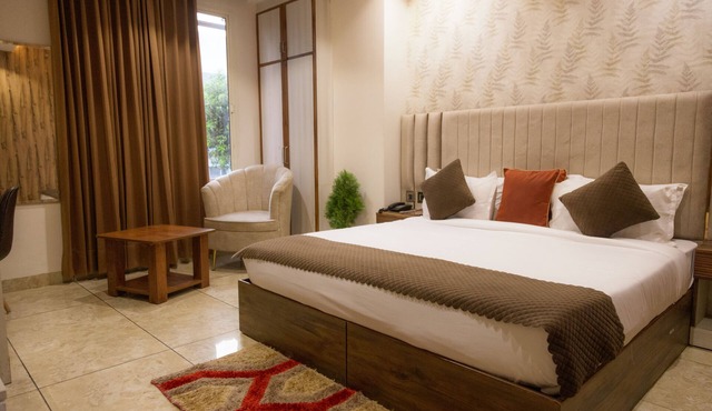 Hotel Eminence