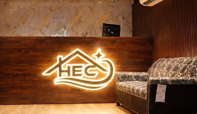 Hotel Emirates Case