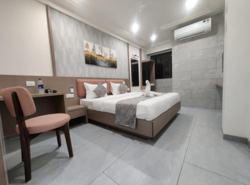 Hotel Emirest
