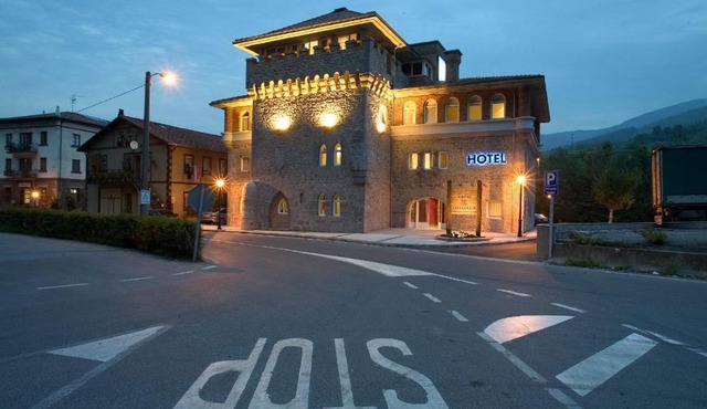 Hotel Errekagain