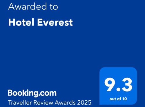 Hotel Everest