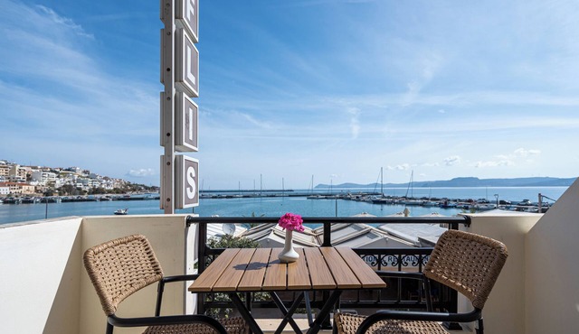 Hotel Flisvos