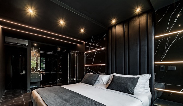 Hotel Four