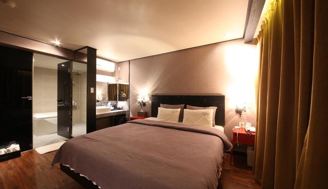 Hotel Frenchcode