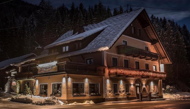 Hotel-Gasthof Strasswirt