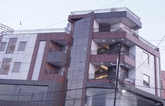 Hotel Golden Aura Inn