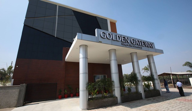 Hotel Golden Gateway