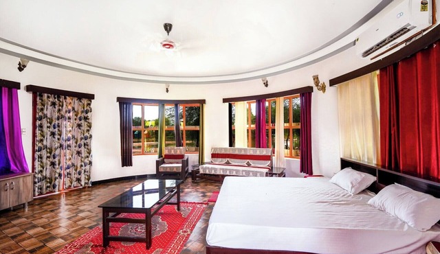 Hotel Goram Garh Resort