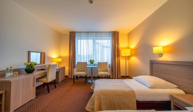 Hotel Gromada Arka Lux