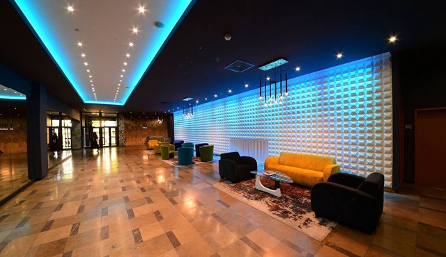 Hotel Gromada Pila