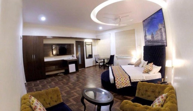 Hotel Heavens View
