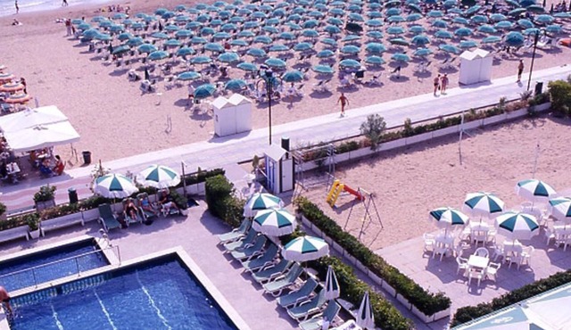 Hotel Heron