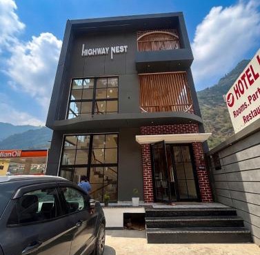Hotel Highway Nest