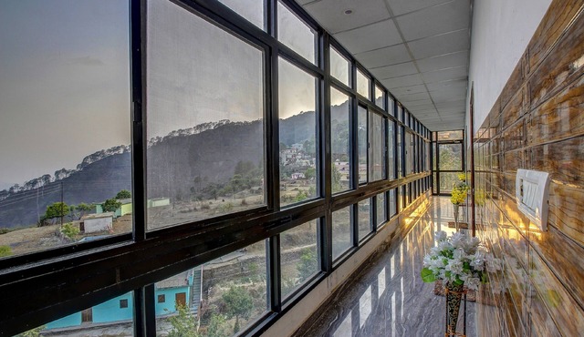 Hotel Himalayan View