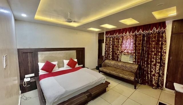Hotel Himgiri