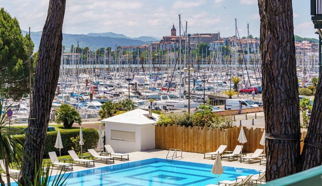Hotel Ibaia