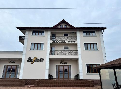 Hotel Infinit