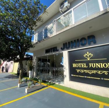 Hotel Junior