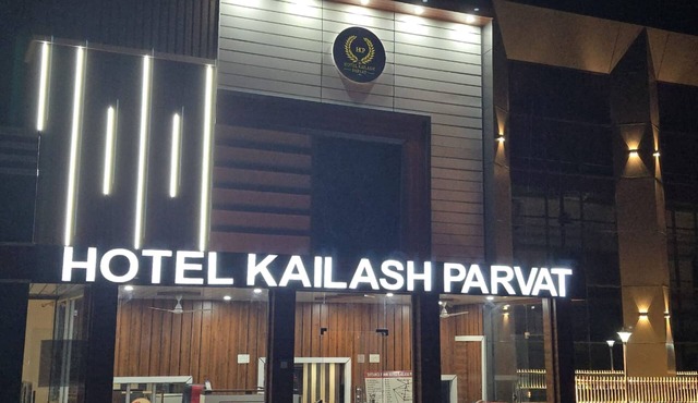 Hotel kailash parvat