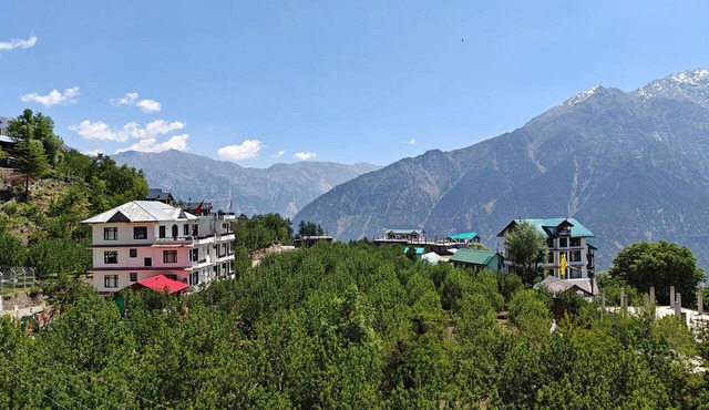 Hotel Kalpa Retreat