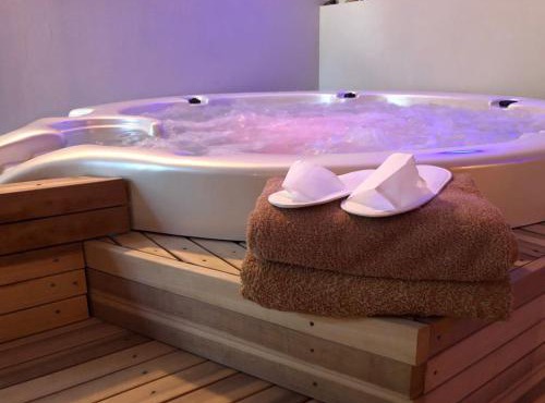 Hotel Kube